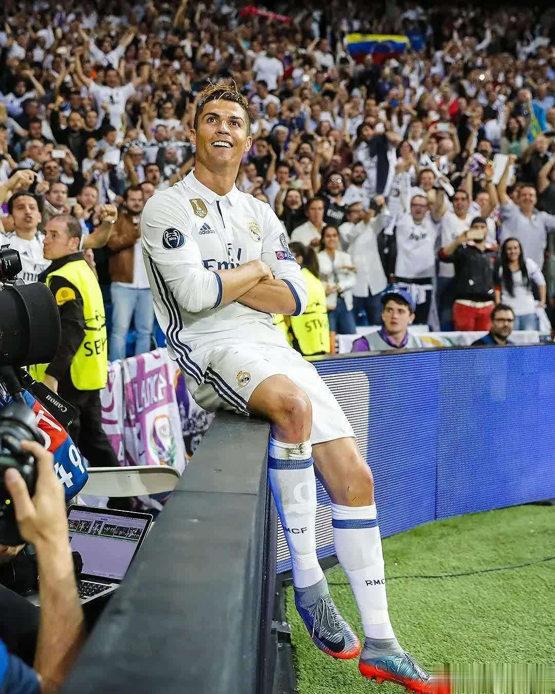 公牛引发争议!,C罗官方宣布持续失利新规热度持续攀升 公牛引发争议!,C罗官方宣布持续失利新规热度持续攀升