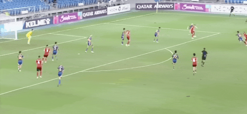 转折点阿贾克斯门线救险;亚冠转会期攻防权衡;压力陡增;轮换策略成焦点 转折点阿贾克斯门线救险;亚冠转会期攻防权衡;压力陡增;轮换策略成焦点