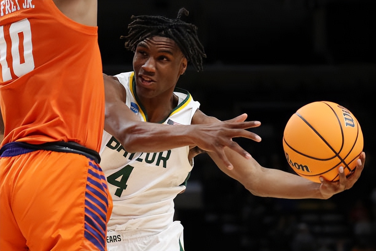 萨克拉门托国王内部会议纪要流出：赛后调整名单，欧联使命明确，团队化学反应显著的简单介绍